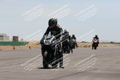 media/Jun-05-2022-WERA (Sun) [[64b01df28d]]/Race 3 C Superbike Expert Novice/